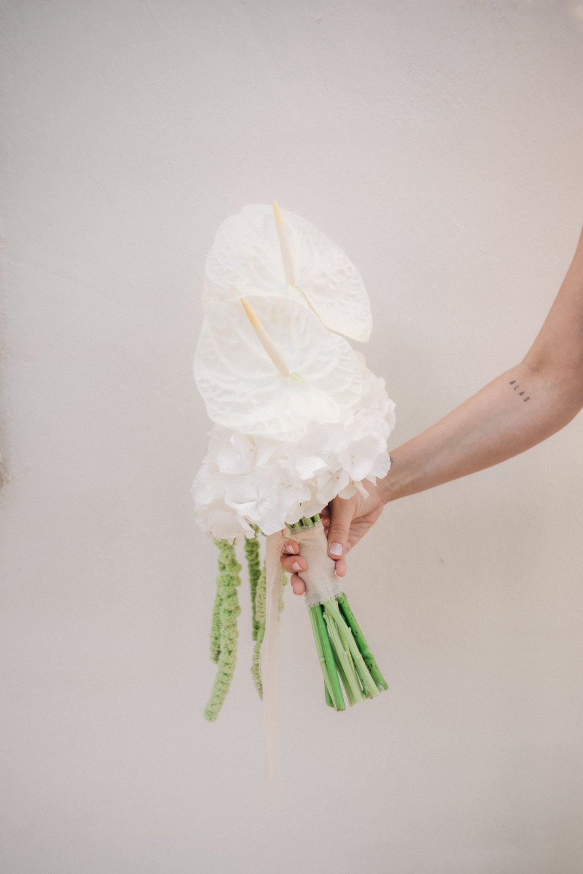 Ramo de anthurium blanco